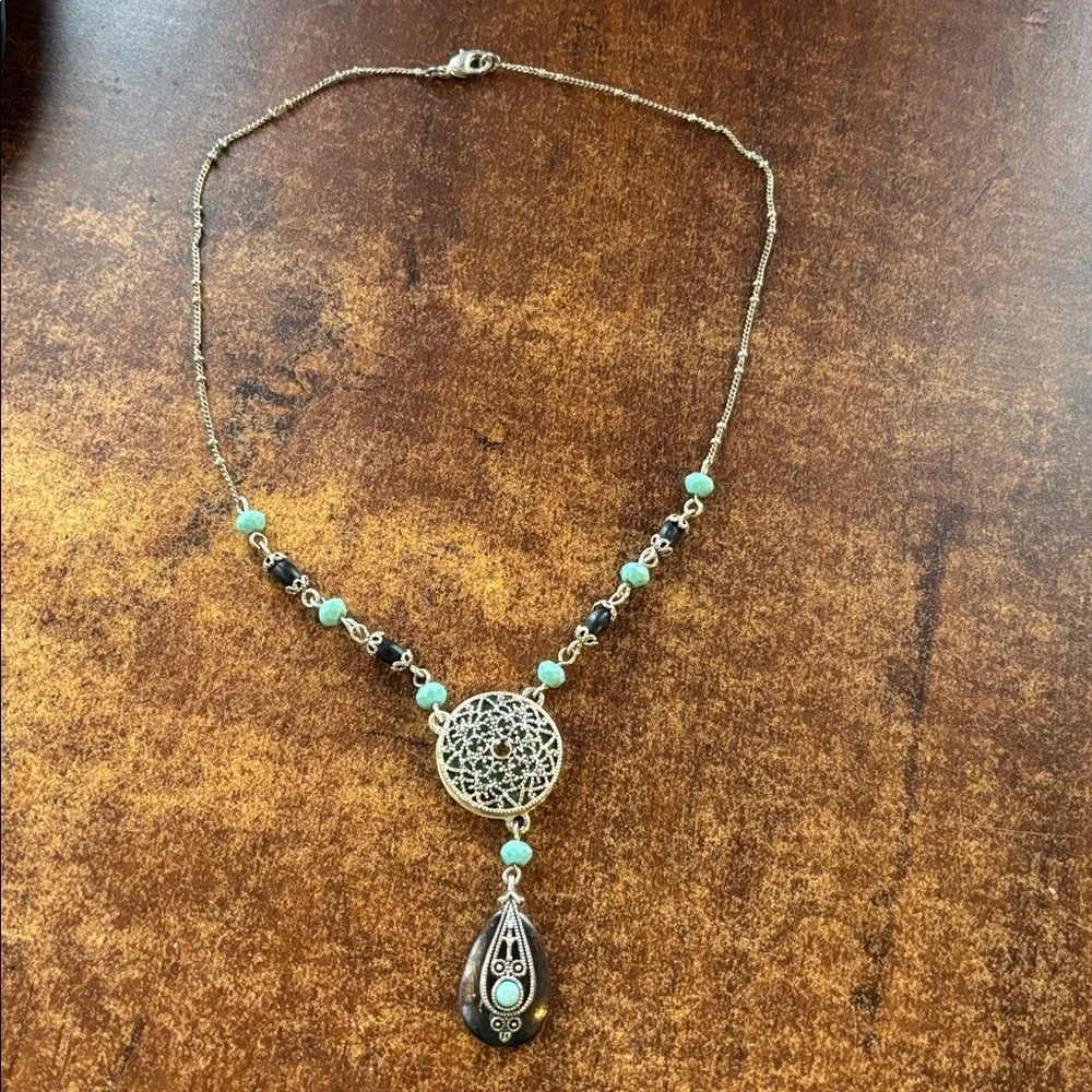Woman’s “turquoise “ drop necklace